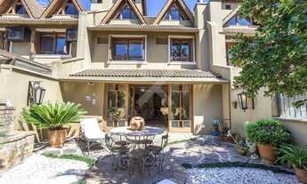 Imagem 2: Casa em condomínio com 318m² no Três Figueiras