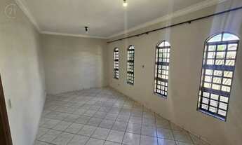 Imagem 4: A Century 21 ClassImóveis sua Imobiliária em Londrina oferece mais uma excelente oportunid