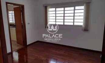 Imagem 4: Casa de rua - / Residencial / Vila Grego