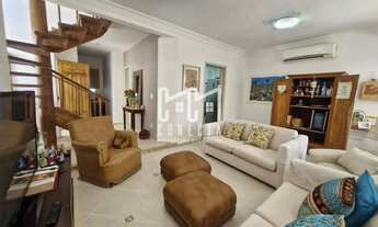 Imagem: Sobrado á venda com escritório, Condomínio