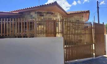 Imagem: Casa com 03 Quartos, sendo 01 Suíte para