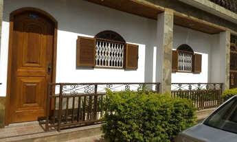 Imagem: Aluguel casa com 02 quartos e garagem 900,00