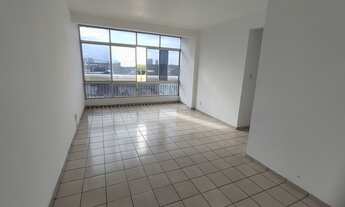 Imagem 2: Apartamento cond Recanto Calhau 100m² localização Cohafuma 03 qtos s/ 01 suíte