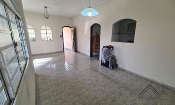 Imagem 2: Casa para Venda em Taubaté, Parque Senhor do Bonfim, 3 dormitórios, 1 suíte, 2 banheiros