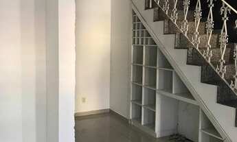 Imagem 3: Vende-se excelente casa com piscina e churrasqueira