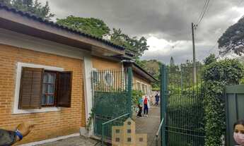 Imagem 2: Abaixo do valor, casa térrea com terreno 755 m² próxima à Praça Panamericana Alto de Pinhe