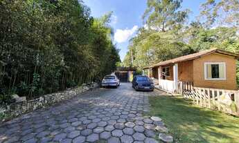 Imagem: Terreno Embu Colonial ligeiro declive, quase