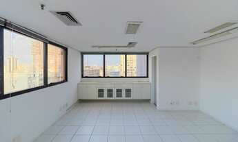 Imagem 4: CONJUNTO COMERCIAL NO PARAÍSO COM VAGA DE GARAGEM!