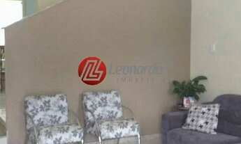 Imagem 5: Linda casa com 3 quartos, suíte, área gourmet, 6 vagas, lote com 1.173 m²