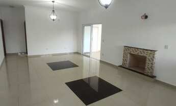 Imagem 2: Sobrado para venda tem 550 metros quadrados com 6 quartos