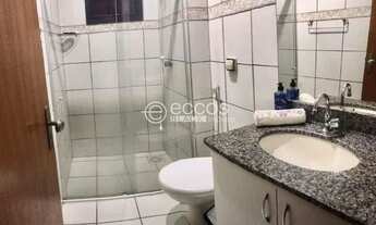 Imagem 3: Apartamento para aluguel, 4 quartos, 1 suíte, 1 vaga, Santa Mônica - Uberlândia/MG