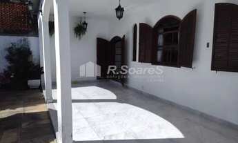 Imagem 4: CASA EXCEPCIONAL COM 5 QTOS , PISCINA ACEITANDO FINACIAMENTO E FGTS