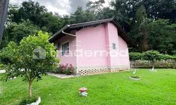 Imagem 2: Casa com 3 dormitórios no Wunderwald, amplo terreno, semimobiliada
