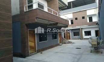 Imagem 4: Casas com duas suítes, em Padre Miguel, rua Pedro de Melo