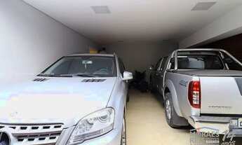 Imagem 3: Casa para Venda em São Paulo, Vila Nova Conceição, 4 dormitórios, 3 suítes, 4 banheiros, 2