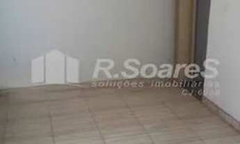 Imagem: CASA COM UM QUARTO, EM CASCADURA, RUA QUINTÃO