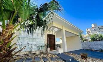 Imagem 3: Casa de Alto Padrão com 3 Dormitórios Sendo 1 Suíte