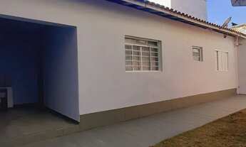 Imagem: Aluga-se casa de dois cômodos. (Ideal pra