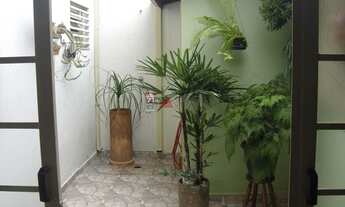 Imagem: Pindamonhangaba - Casa Padrão - Vila Rica