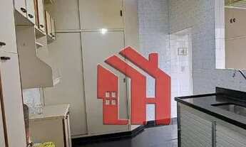 Imagem 4: Ótimo apartamento, muito amplo em excelente localização, na quadra da praia, com 3 dormitó