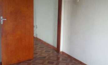 Imagem 3: Casa térrea em avenida comercial