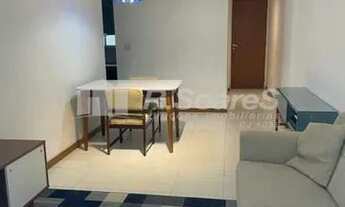 Imagem 6: Apartamento com varanda e três quartos