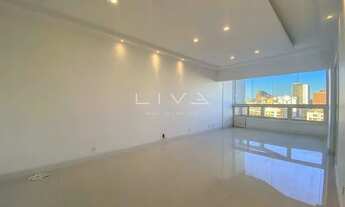 Imagem 3: Reformado apartamento 2 quartos com vista livre no Leblon