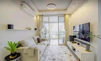 Imagem 1: Apartamento com 2 dormitórios para alugar, 69 m² por R$ 3.800/mês - Barra da Tijuca - Rio