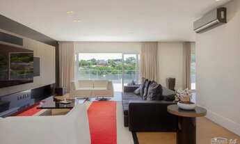 Imagem 3: Casa com 4 suítes, Piscina aquecida (climatização da piscina solar) Mini quadra poliesport