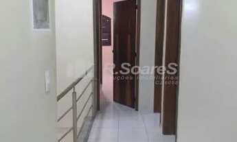 Imagem 3: CASA DE LUXO COM CINCO QUARTOS, SENDO TRÊS SUITES, RUA ANALIA FRANCO, VILA VALQUEIRE