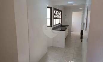 Imagem 7: Apartamento completamente reformado em Mirandópolis!