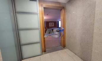 Imagem 2: Conjunto no Itaim Bibi com 195m², pertinho da Av. Faria Lima TOTALMENTE MOBILIADO c/ 5 vag