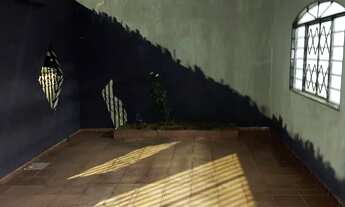 Imagem 5: CASA À VENDA EM SAMAMBAIA EXCELENTE LOCALIZAÇÃO