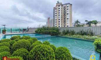 Imagem 2: Apartamento mobiliado com 2 suítes à venda, no Centro de Florianópolis