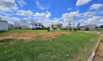 Imagem 2: Lote de esquina no condomínio Terras Alphaville Anápolis próximo a portaria