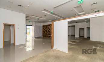 Imagem 4: Ponto Comercial/Loja para Aluguel no Bairro Praia de Belas com 183m² disponíveis