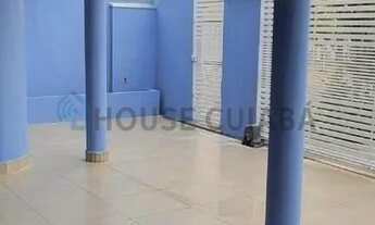 Imagem: Casa de esquina com piscina no Bairro Jardim