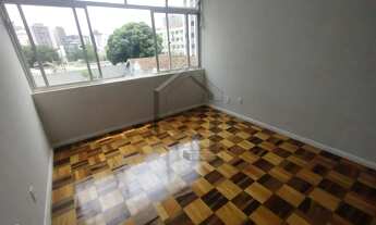 Imagem 2: Apartamento no Centro, ao Lado da Praça dos Bombeiros, com Garagem