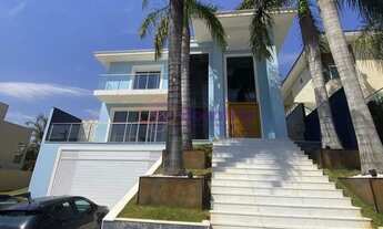 Imagem 2: Casa residencial mobiliada com 3 suítes, piscina e vista para montanha em Chácara Malota