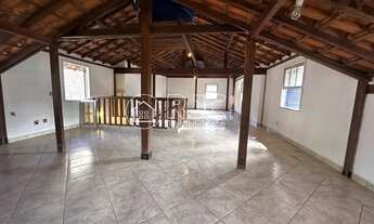 Imagem 2: Imóvel para venda tem 450 metros quadrados com 4 quartos em Saldanha Marinho - Petrópolis