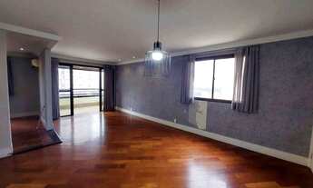 Imagem 2: Oportunidade!!! Apartamento impecável, totalmente reformado com vista para o Campo de Mart