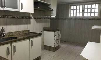 Imagem 6: Vende-se excelente casa com piscina e churrasqueira