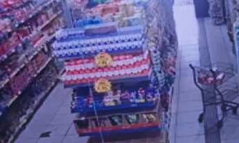 Imagem 6: Mercado / Açougue e Padaria - Praça da Covanca - São Gonçalo