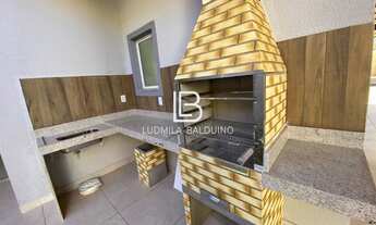 Imagem 6: Sobrado em condomínio de 160 m² com churrasqueira a carvão e armários