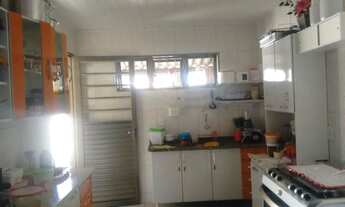 Imagem 3: Qr 406 rua principal atrás dos comercios e comercial estuda troca, o melhor local de Samam