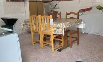 Imagem 7: Terreno com 3 casas