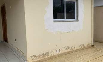 Imagem 2: VARGEM GRANDE PAULISTA - Casa Padrão - Portão Vermelho