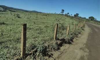 Imagem: Fazenda / Sítios / Chácaras com 1 dormitório