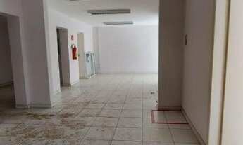 Imagem 2: Um prédio para locação na Avenida Goiás, ótima localização no Setor Central de Goiânia