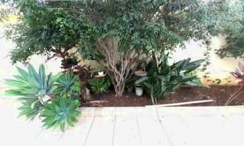 Imagem 4: Casa charmosa com edicula e piscina